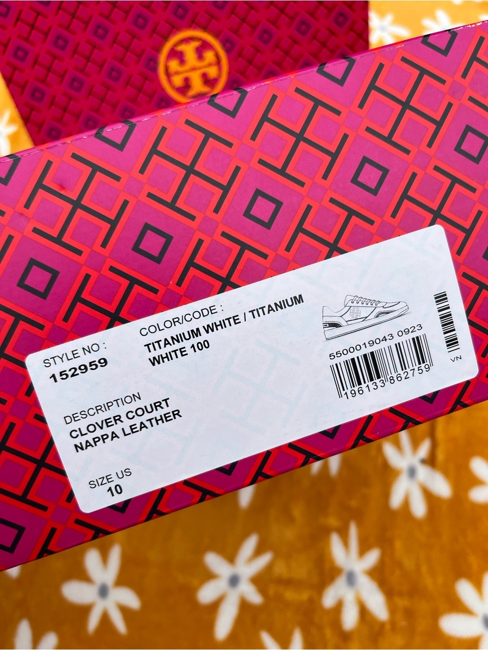 NEW NIB Tory Burch Clover Court Sneaker in Titanium White Size 10 Nappa Leather - Picture 9 of 16